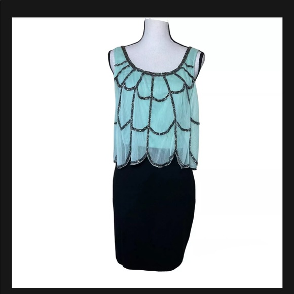 Lipsy Size 8 Blouson Mini Dress Postel Green Black Sequins Embellish - Picture 1 of 12